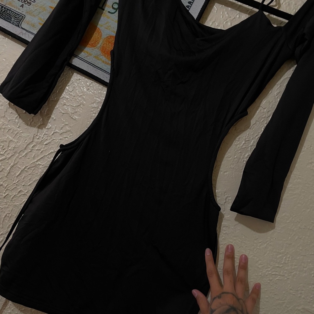 Elegant Black Long Sleeve Dress